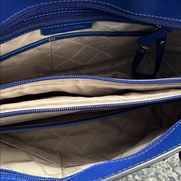 Michael Kors coated canvas Navy Blue Tote EUC - Picture 14 of 17